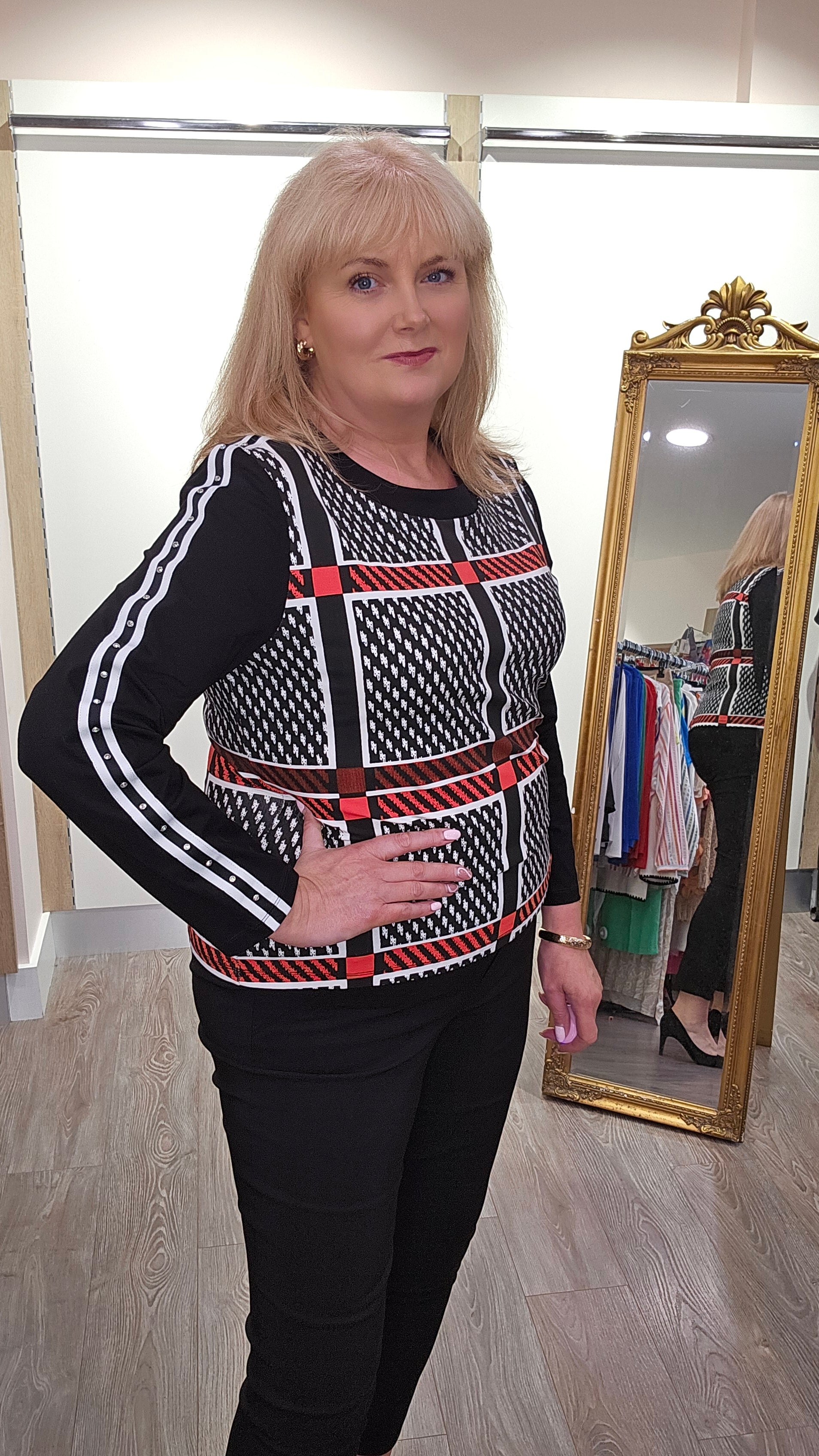 Libra Cotton Round neck Long sleeve top with arm detail Black red and White print