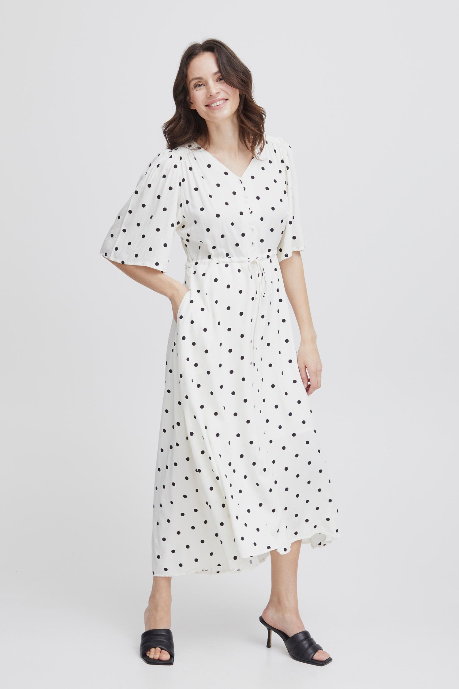 Fransa Polka dot midi dress with drawstring waist and pockets 20613496 2