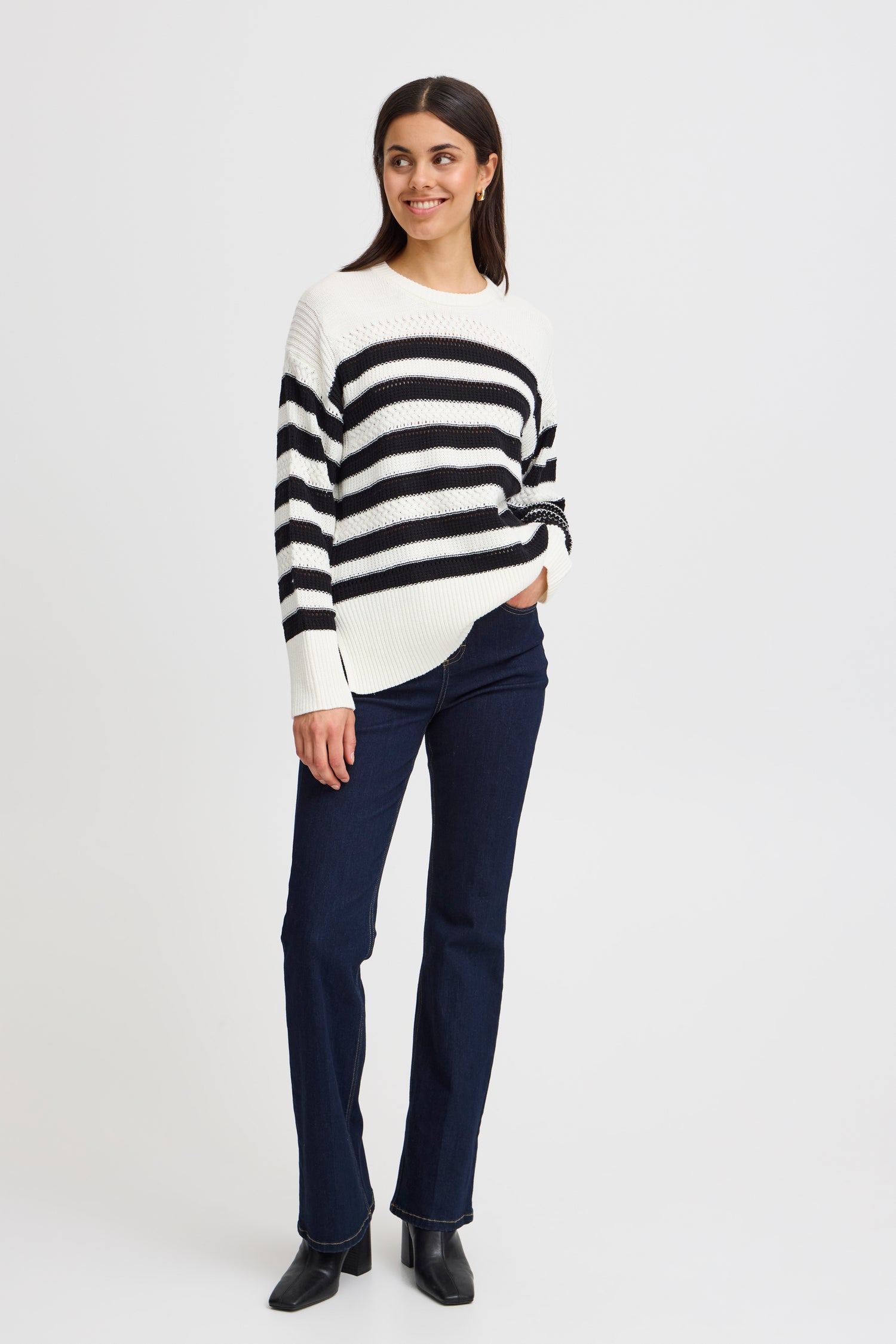 Fransa cotton mix Black and White striped round neck knit  20614173