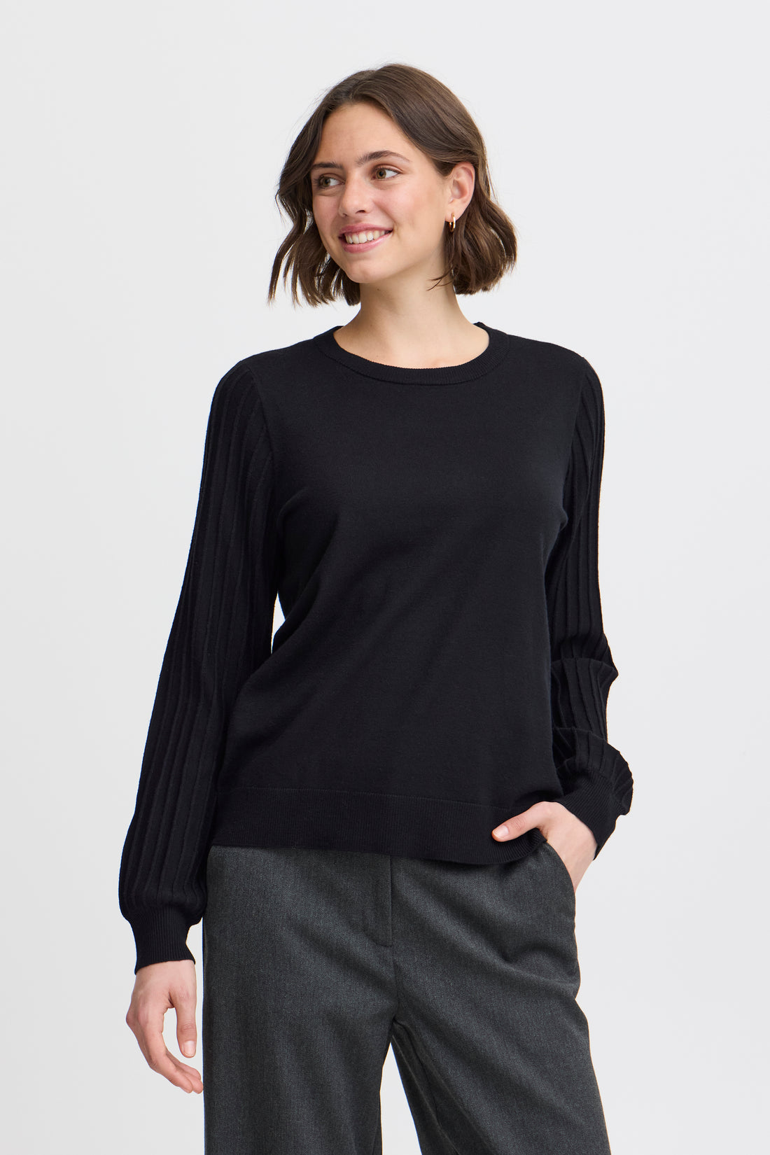 Fransa Fine Round neck Knit with ribbed sleeve Black Or Cream