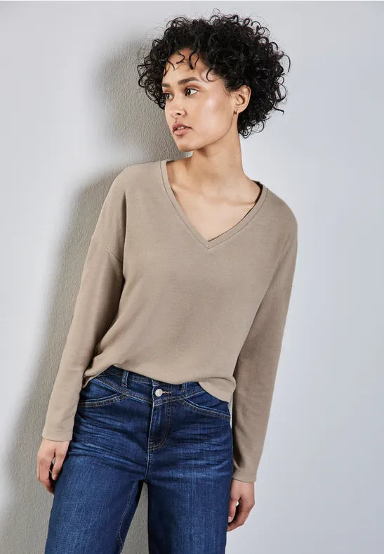 Street One Cosy v Neck Jumper in Honey Sand 322598