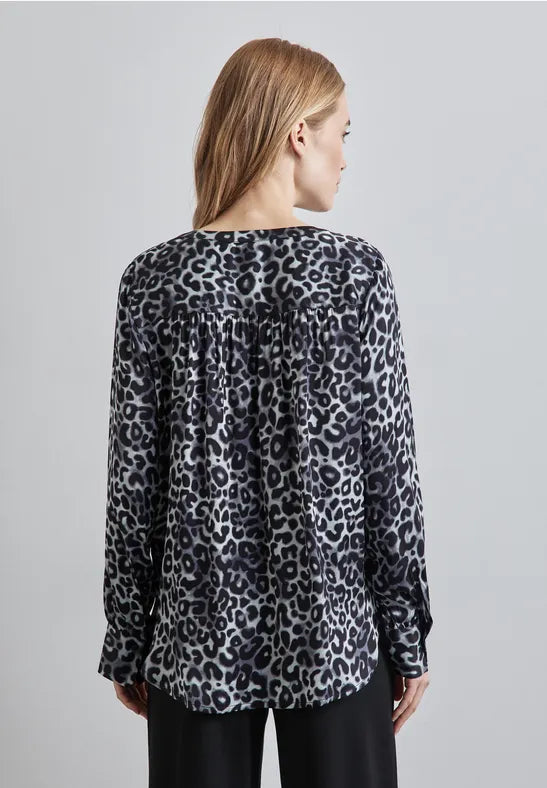 Street One Satin Animal print v neck blouse 45208