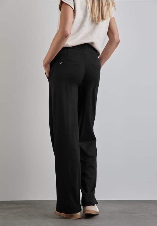 Street One Straight leg High waist black comfort trouser. 30&quot; leg  378076