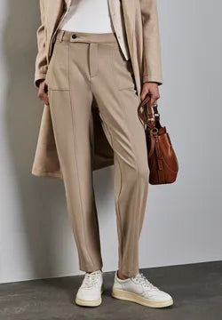 Street One tapered leg trousers in Beige. 28&quot; leg 378783