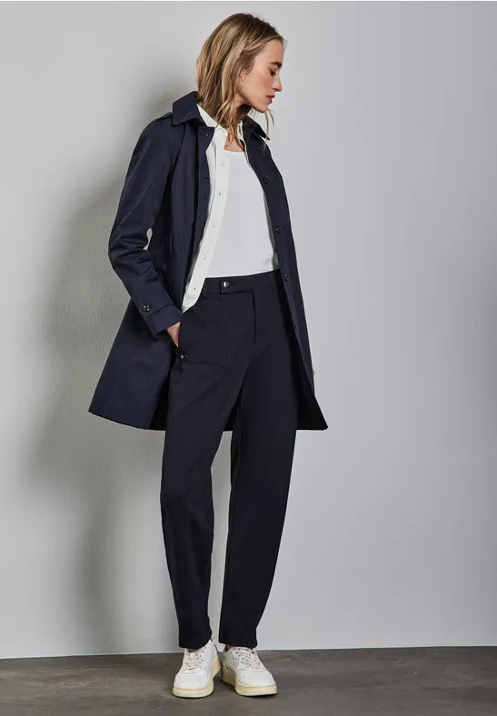 Street One tapered leg trousers in Navy. 30&quot; leg  378783 30