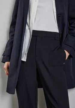 Street One tapered leg trousers in Navy. 30&quot; leg  378783 30