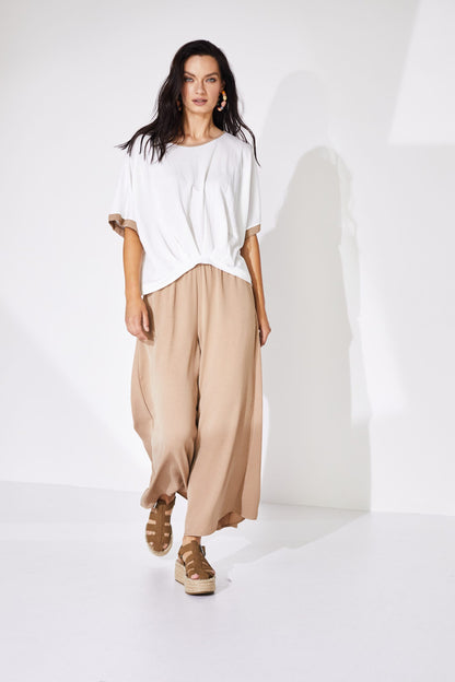 Naya Summer wide leg trousers with elastic waist. Tan  Nas24274