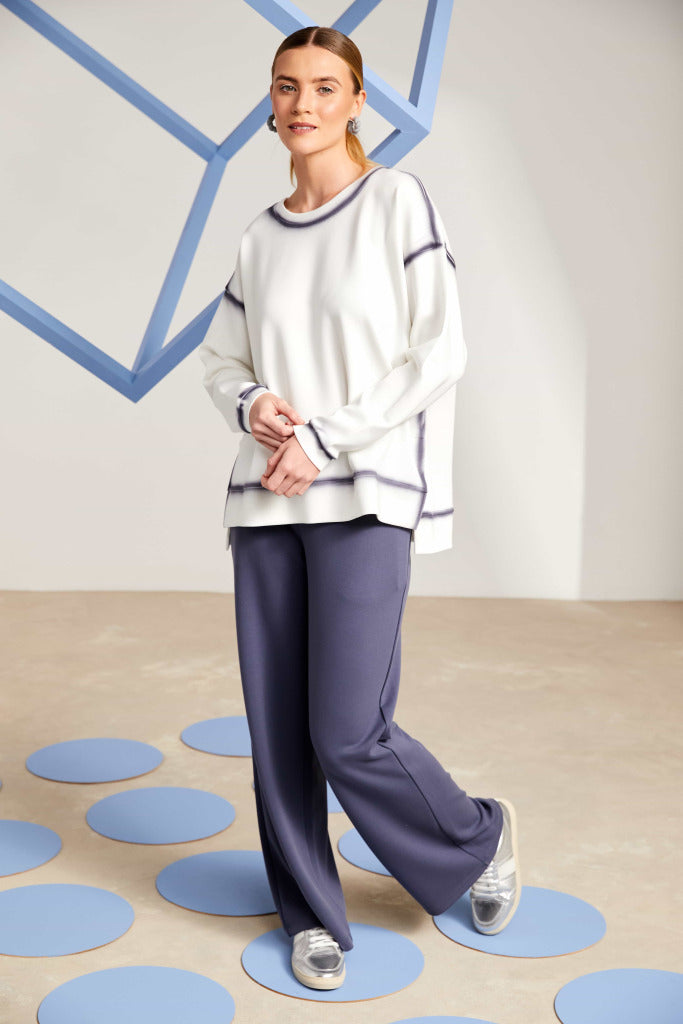 Naya Roundneck sweatshirt with contrast seams Mas25126