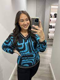 Kira V neck long sleeve Top in Blue and Black Print