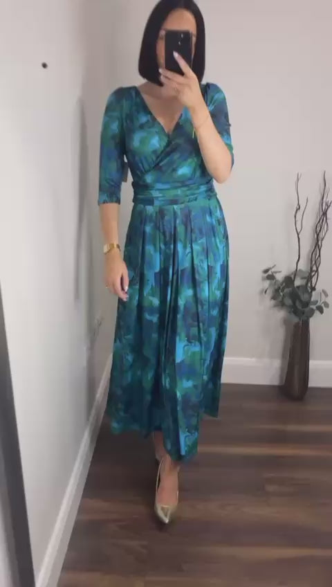 Amber Peacock Jersey Midi Dress      Z041898 Blue